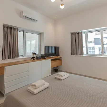 公寓式酒店 - Unique Staying In Centre Paphos