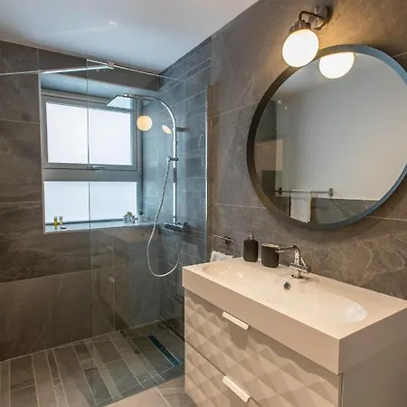 - Unique Staying In Centre 公寓式酒店 Paphos