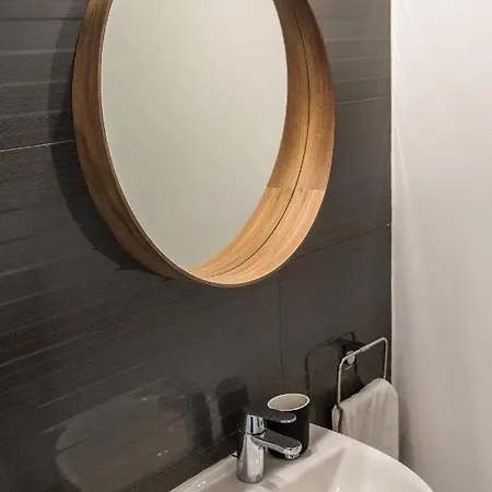 - Unique Staying In Centre 公寓式酒店 Paphos