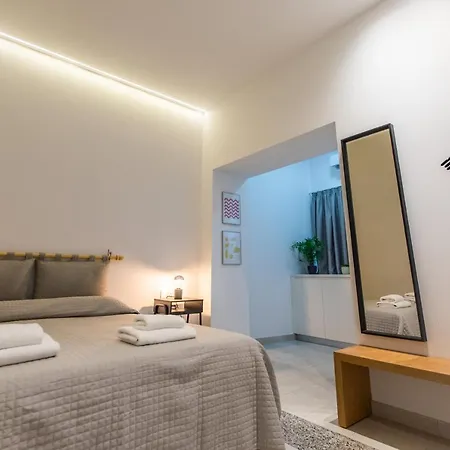 - Unique Staying In Centre Апарт-отель