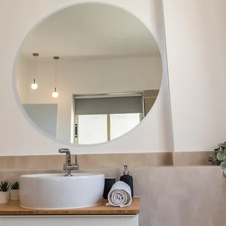 - Unique Staying In Centre Paphos
