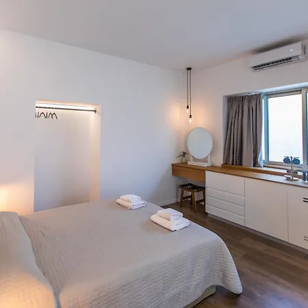 - Unique Staying In Centre 公寓式酒店 2*