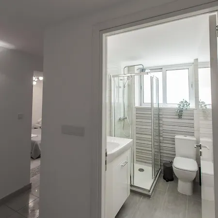 - Unique Staying In Centre 2* Paphos